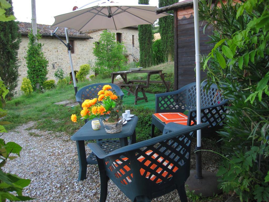 La Pietra Rara B&B Montone  Bagian luar foto